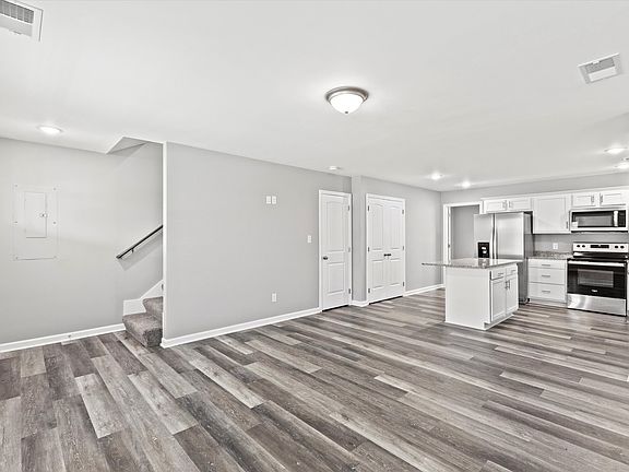 4th image of 1057 Judah Bear Blvd