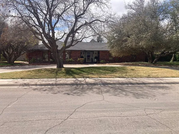 2902 Diamond A Dr, Roswell, NM 88201