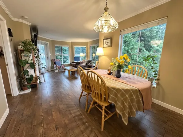 15160 108th Ave #306, Surrey, BC V3R 0V2