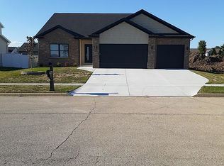 1728 Eide Rd, Bloomington, IL 61704