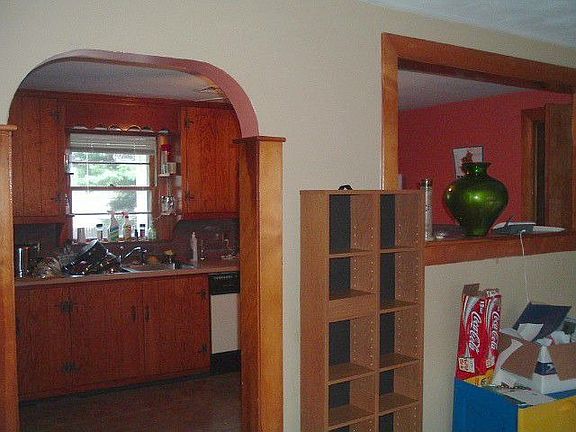 Living Room / Kitchen