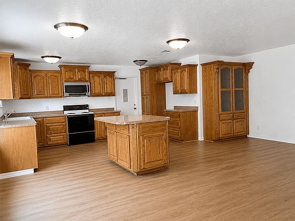 3rd image of 5934 Deer Horn Dr
