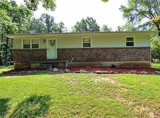 4401 Randolph Rd, Farmington, MO 63640