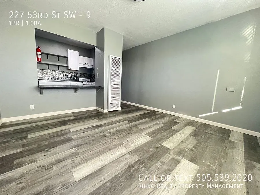 1/2 Off First Months Rent! Complete Remodel! 1 Bedroom, 1 Bath In The SW! — Photo 2