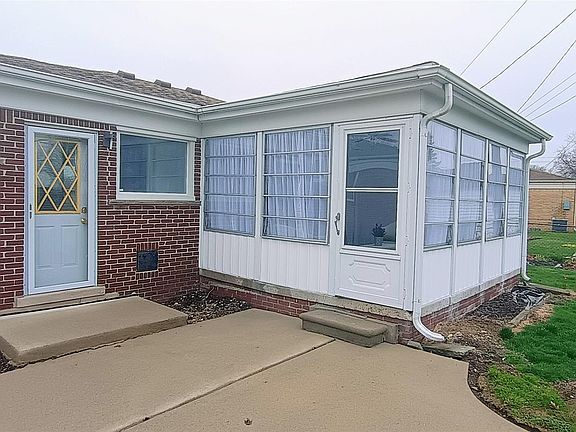 4th image of 8025 Randy Dr