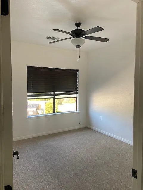 3 bed, 2.5 bath, 1523 sqft, $1,995 — Photo 4