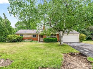 28120 Thorny Brae Rd, Farmington Hills, MI 48331