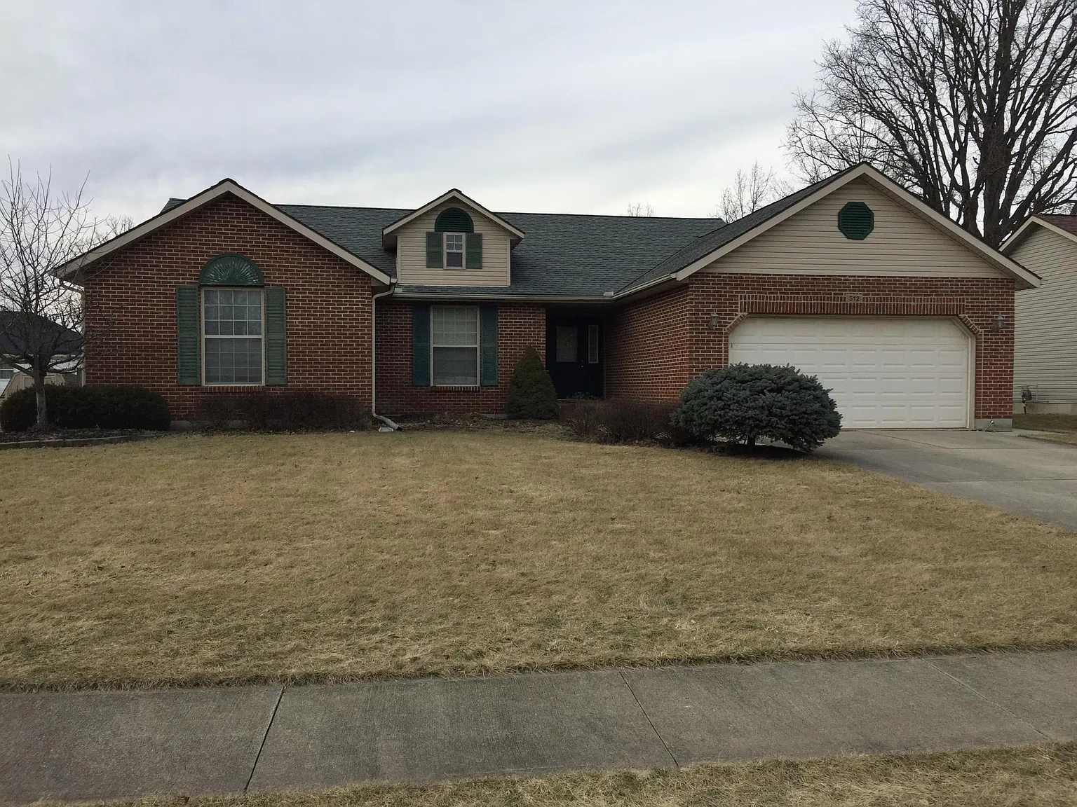 512 W Hoewisher Rd — Photo 1