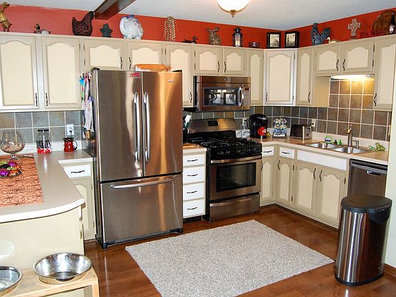 3rd image of 604 21st St