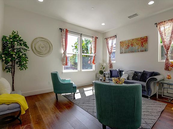 2nd image of 1321 Havenwood Dr Unit 7