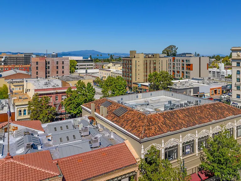 Rise at Berkeley — Photo 103