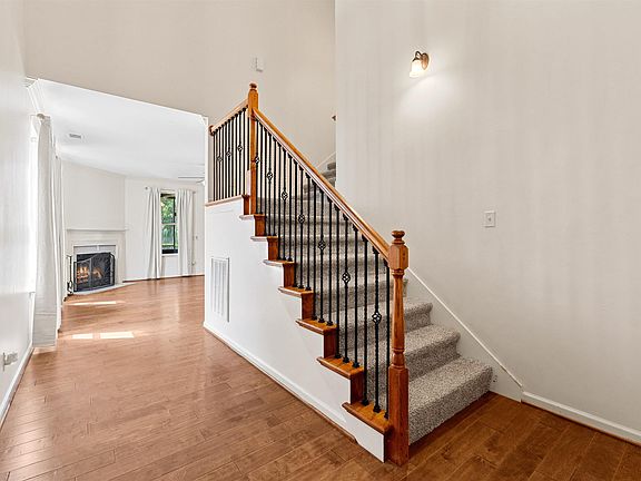 5th image of 1266 Washington Dr