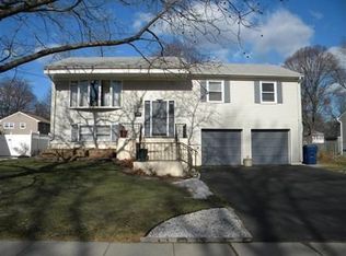 961 Linwood Pl, North Brunswick, NJ 08902