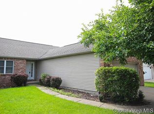 2810 Wordsworth Dr, Springfield, IL 62711