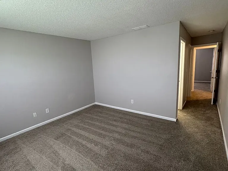 644 Springtree Ln — Photo 20