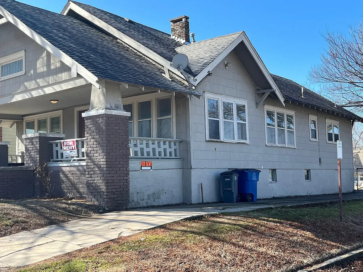 Charming 3 Bed, 2 Bath Brick Bungalow Available Now! — Photo 2