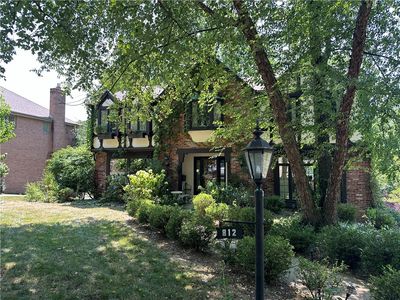 812 Flint Ridge Rd, Pittsburgh, PA, 15243