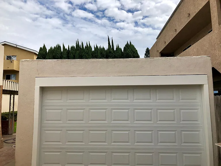 1220 Termino Ave — Photo 6