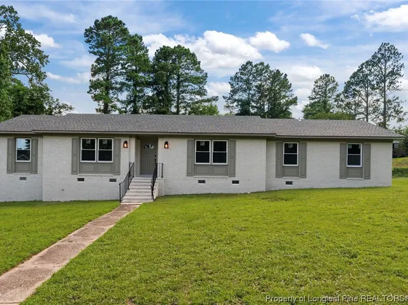 602 Hemphill Cir, Fayetteville, NC 28303