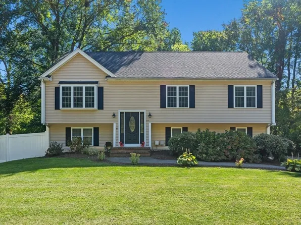 1141 Plymouth St, Bridgewater, MA 02324