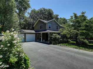 1 Hillcrest Ave, Smithfield, RI 02828