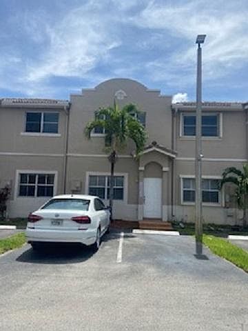1st image of 16617 NW 71st Ave