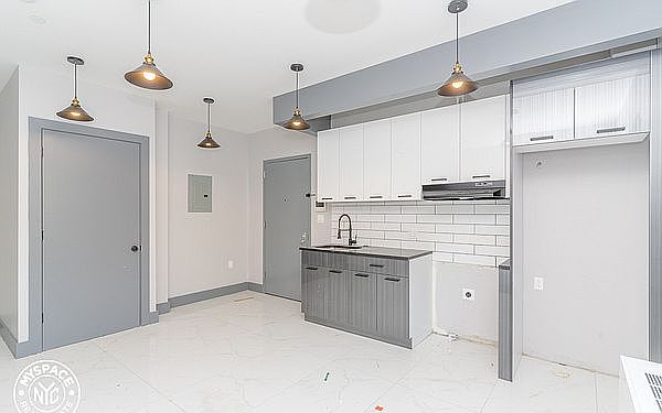 1st image of 1598 Eastern Pkwy #1D