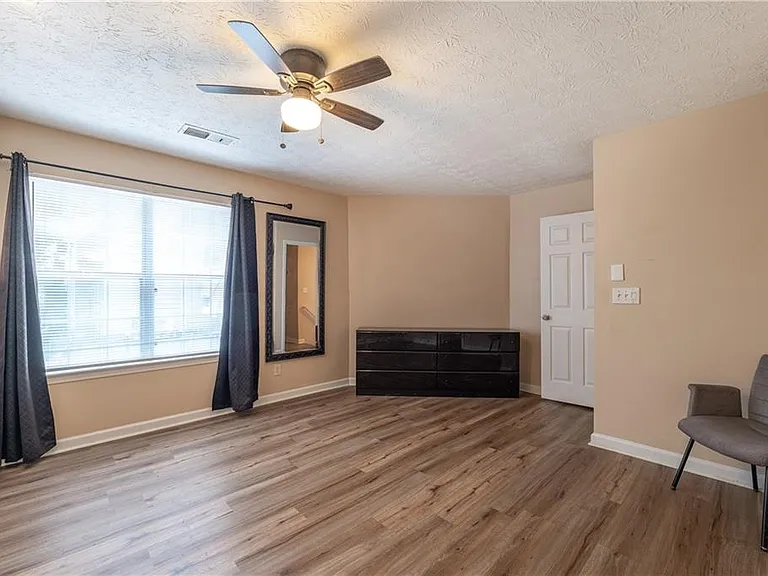53 Hammock Pl SE — Photo 10