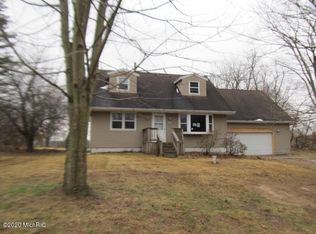 10123 Harder Rd, Three Rivers, MI 49093