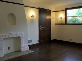 Alchemy Apartments - Located at the top of Phinney Ridge, Seattle, WA 98103