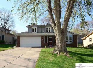 3409 Redwing Dr, Bellevue, NE 68123