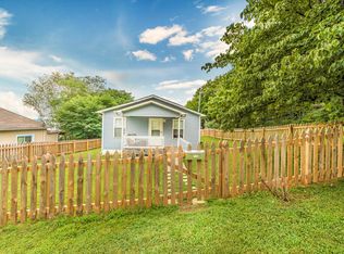 616 W 2nd Ave, Lenoir City, TN 37771