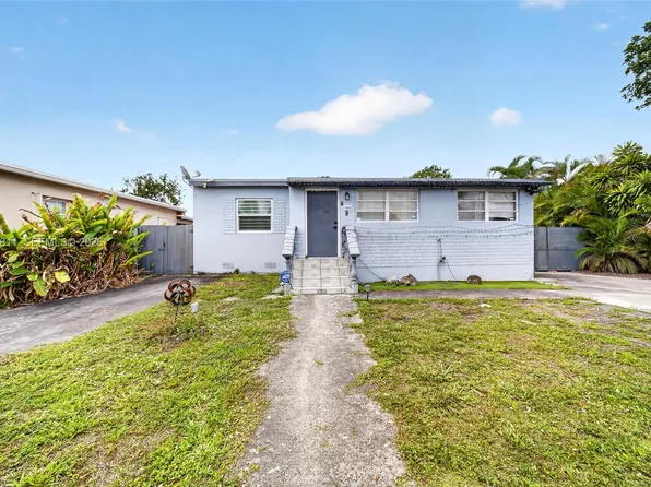 300 E 43rd St, Hialeah, FL 33013
