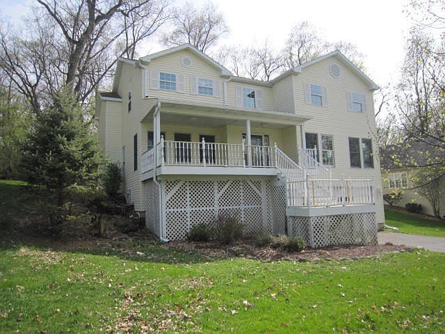 1st image of 523 Forest Glen Dr