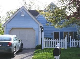 1092 Chatham Ln E, Delaware, OH 43015