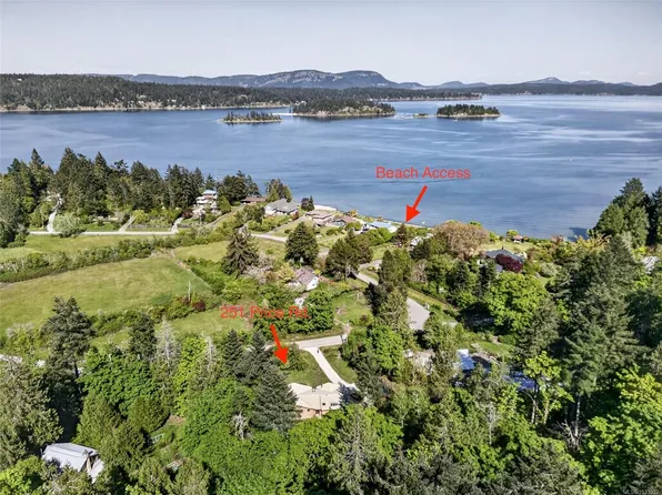 251 Price Rd, Saltspring Island, BC V8K 2E9