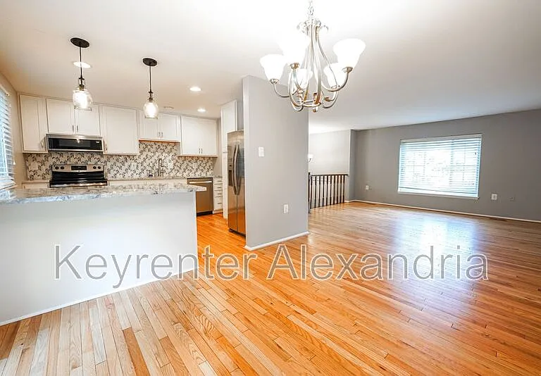 5901 Beech Tree Dr — Photo 7