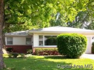 21 Stelte Ln, Springfield, IL 62702