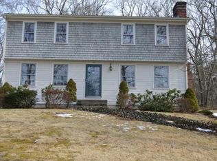 435 Dillon Ln, Swansea, MA 02777
