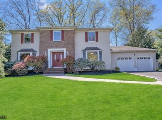 8 Evergreen Ct, Westfield, NJ 07090
