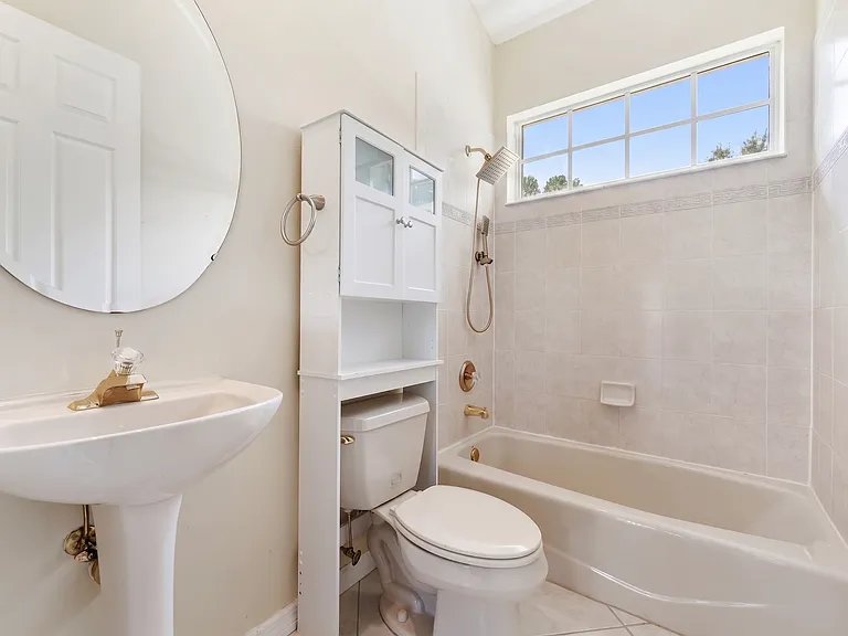 3330 Earle Ct — Photo 15