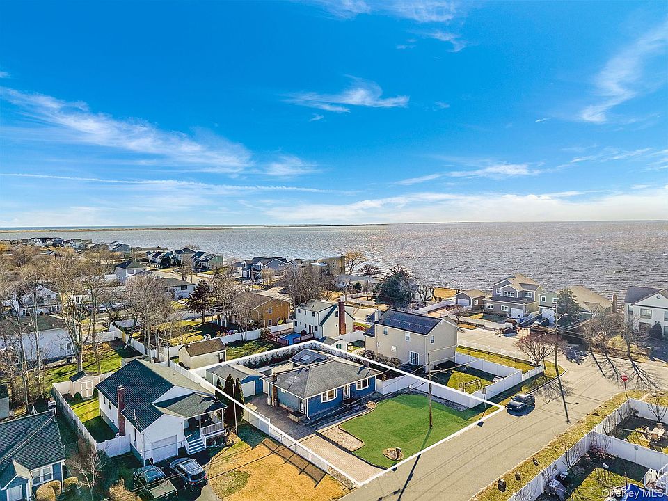 1st image of 6 Rugby Drive