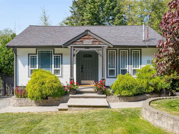 2971 Oak St, North Cowichan, BC V0R 1K1