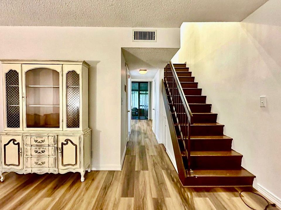 1st image of 747 SE 1st Way #96