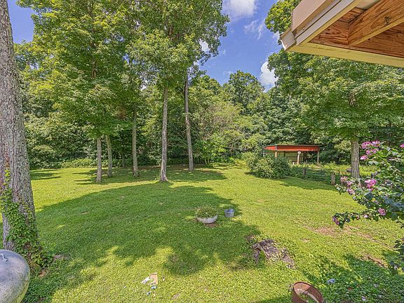 3rd image of 11482 State Road 62 Rd