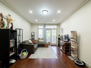 276 Devoe St APT 2F, Brooklyn, NY 11211