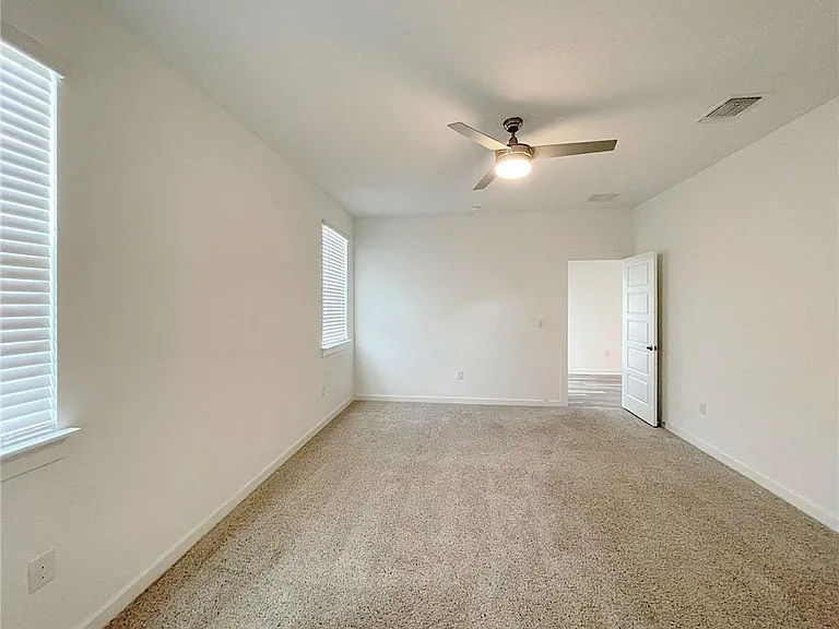 2316 Clemence Ln — Photo 11