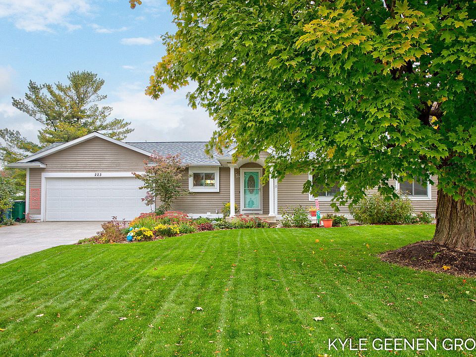223 Sunnyview Dr SW, Grandville, MI 49418 Zillow