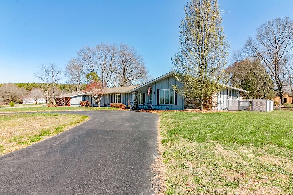 455-country-club-loop-paris-tn-38242-mls-131385-zillow
