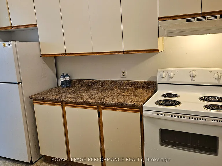 224 A Pitt St #7 — Photo 2